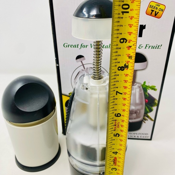 Speed Chopper with Bonus Cheese Grater - Picture 8 of 8